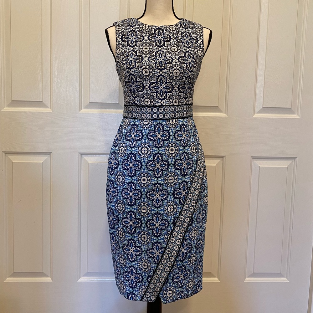 Maggy London sleeveless dress size 4